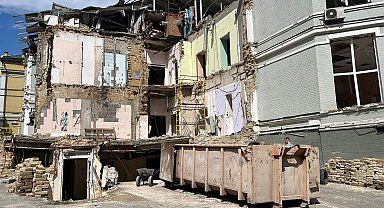 Ukrayna'ya giden basın mensuplarına 'savaş' hakkında bilgi verildi