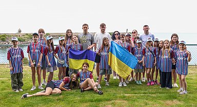 Ukraynalı savaş mağduru çocuklar, Trabzonspor'un Ukraynalı futbolcularıyla bir araya geldi