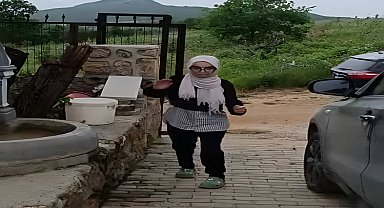 Üniversite hayali kurarken geçirdiği kaza sonrası yatağa bağımlı kalan Esma, fizik tedaviyle ayağa kalktı