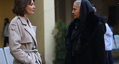 Uzak Şehir'in Mine'si: Karakterin sinir bozuculuğunu iyi yansıttığımı hissediyorum