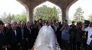 Yunus Emre, vefatının 704'üncü yıl dönümünde Eskişehir'de anıldı