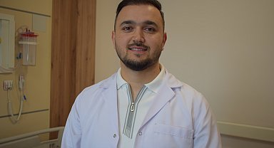 10 aylık bebeğin nefes borusuna şeker ambalajı kaçtı; operasyonla çıkarıldı