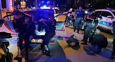 'Dur' ihtarına uymayan otomobildekilerden biri: Ben kaçmadım, neden kaçayım, şoför kaçtı