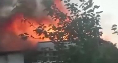 5 katlı binanın çatı katındaki yangında cansız bedeni bulundu