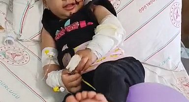 5'inci kattan otomobilin üzerine düşen Rabia Asel'in sağlık durumu iyiye gidiyor