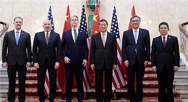 ABD'li ve Çin'li yetkililer, ticaret görüşmeleri için Londra'da bir araya geldi