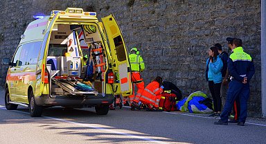 Almanya'da araç yayalara çarptı: 5 yaralı