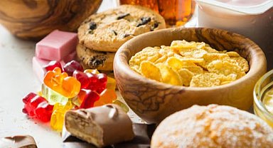 Araştırma: Rafine şeker, hücrelere zarar verip biyolojik yaşlanmayı hızlandırıyor