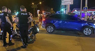 Aydın'da otomobille çarpışan motosikletteki 2 polis yaralandı