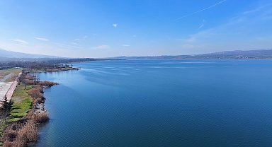 Bakan Kurum: Sapanca Gölü'ndeki kaçak yapıları kaldırıp doğal dokuyu ortaya çıkaracağız