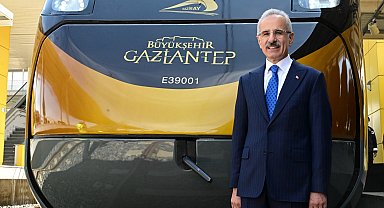 Bakan Uraloğlu: Trenler güneş enerjisiyle üretilecek