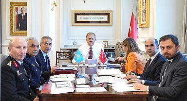 Bakan Yerlikaya, Kazakistanlı mevkidaşı Sadenov ile görüştü