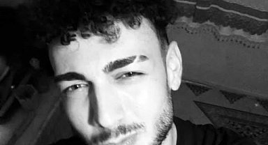 Bariyere çarpan motosikletin sürücüsü motokurye öldü