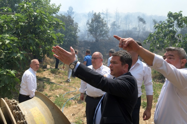 Başkan Aydın İsmetiye’deki Yangın Bölgesinde