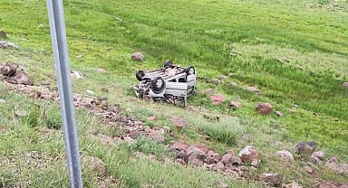 Bingöl'de kamyonla çarpışan hafif ticari aracın sürücüsü öldü