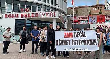 Bolu'da üniversite öğrencilerinden otobüs zammı protestosu