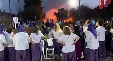 Bursa'da 'şalvar gecesi' eğlencesinde atılan havai fişekler otluğu yaktı