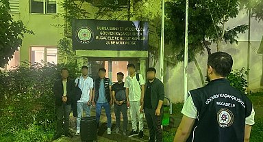 Bursa'da göçmen kaçakçılığı operasyonu; 1 tutuklama