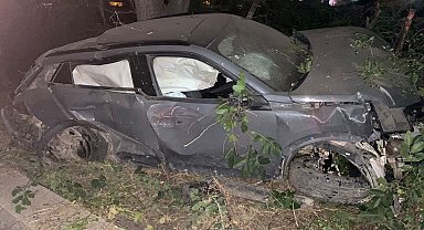 Bursa'da takla atan otomobilin alkollü sürücüsü yaralandı