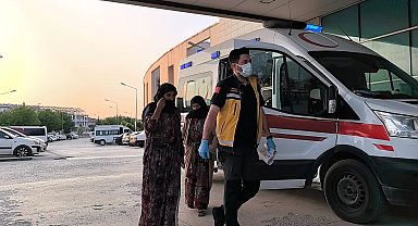 Çadır kentte kalan mevsimlik işçilere pilav ikram etti; 40 kişi hastanelik oldu