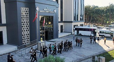 Çanakkale'de göçmen kaçakçılığı yapan suç örgütü çökertildi; 23 tutuklama