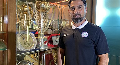 Çaykur Rizespor İlhan Palut'la devam kararı aldı