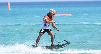 Çeşme'de Dünya Motosurf Şampiyonası heyecanı başladı