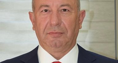 Çeşme'de silahlı saldırıya uğrayan iş insanı yaralandı