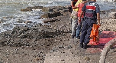 Çıktığı yürüyüşte 50 metrelik uçurumdan düşüp yaralandı