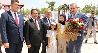 Destici: Mazlumlar, büyük Türk milletinin koruması ve kalkanı altındadır