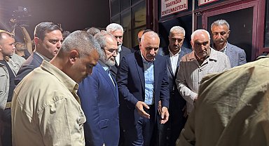 Diyarbakır'da 13 katlı apartmanda yangın paniği; Anne ve 3 çocuğu hayatını kaybetti