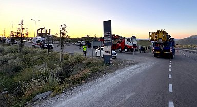 Erzurum'da, devrilen vincin operatörü öldü