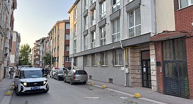 Evinde ölü bulundu