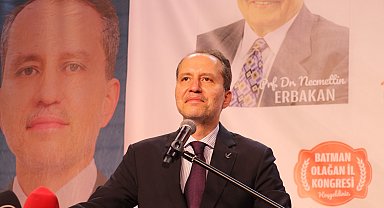 Fatih Erbakan: İsrail, İran'a saldırarak dünyaya ve Türkiye'ye 'sıra size de gelecek' mesajı veriyor