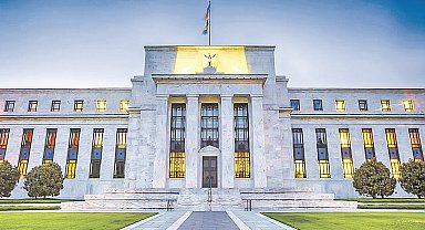 Fed Başkanı Powell: Ekonomi güçlü kaldıkça faiz oranları konusunda beklemede kalabiliriz
