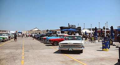 Filoğlu 8 Olden Fest Çeşme'de klasik otomobil ve motosiklet tutkunlarını bir araya getirdi