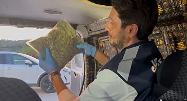 Hafif ticari aracında 1,5 kilo skunk ele geçirilen sürücüye gözaltı