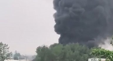 İnşaat malzemesi satışı yapılan iş yerinde çıkan yangın söndürüldü