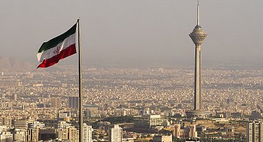 İran, İsrail ve ABD'nin saldırılarından sonra IAEA ile iş birliğini durduracak