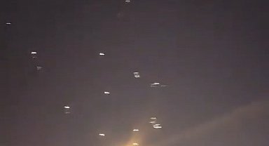 İran, Katar'daki ABD üssüne askeri harekat başlattı