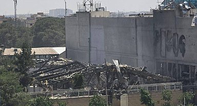 İran Savunma Bakanlığı merkezi vuruldu