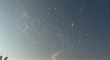 İran'dan İsrail'e balistik füze saldırısı; Tel Aviv ve Kudüs'te şiddetli patlamalar