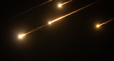 İsrail: İran saldırılarında 13 kişi öldü, 380 kişi yaralandı