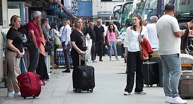 İstanbul- 15 Temmuz Demokrasi Otogarı'nda bayram hareketliliği