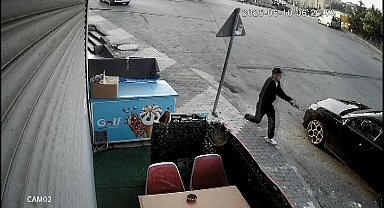 İstanbul - Arnavutköy'de silahlı saldırı anı kamerada: 1 ağır yaralı