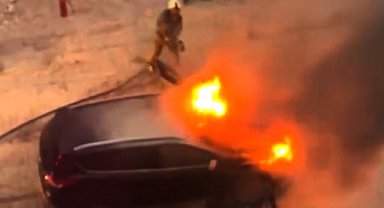 İstanbul - Avcılar'da seyir halindeki cip alevlere teslim oldu