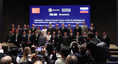 İstanbul: Bakan Bolat: Liderler yıllık 3 milyar dolarlık dış ticaret hedefi koydu