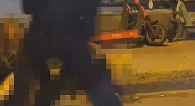 İstanbul - Beşiktaş'ta kadınların yumruklu kavgası kamerada