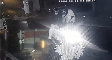 İstanbul - Beyoğlu'nda kebapçıya silahlı saldırı kamerada: 'Düşmanları iş yeri çevresinde dolaşıyor diye ateş açtılar'