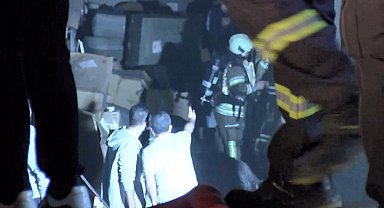 İstanbul - Güngören'de 4 katlı tekstil firmasında yangın